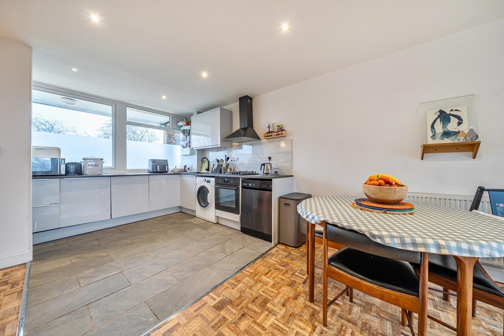 Kitchen/Reception