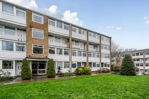 3 bedroom maisonette for sale, Tarnwood Park, Mottingham