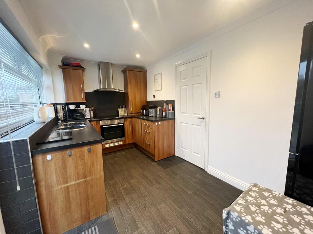 Kitchen/Dining Area