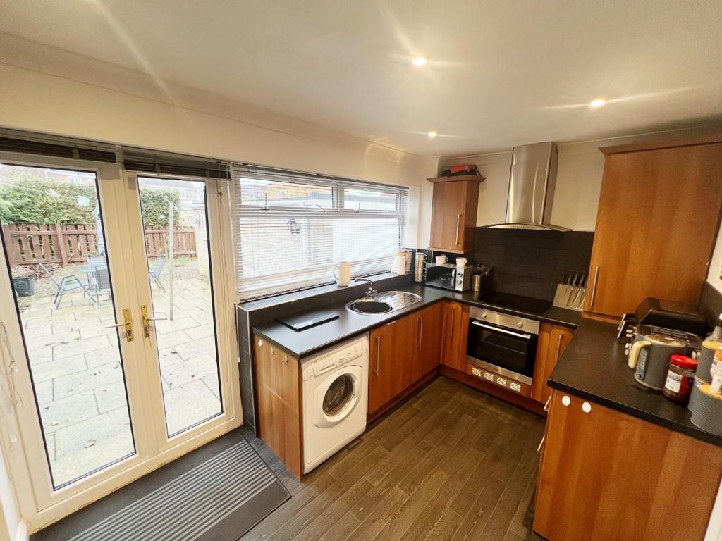 Kitchen/Dining Area