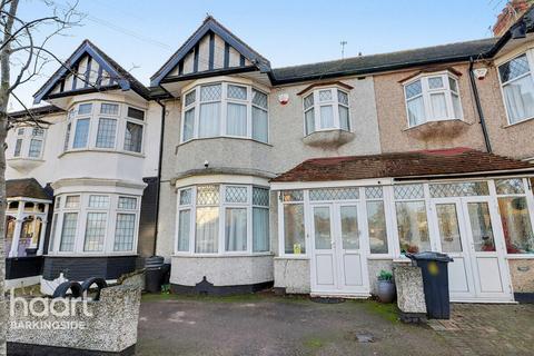4 bedroom terraced house for sale, Hatley Avenue, Barkingside