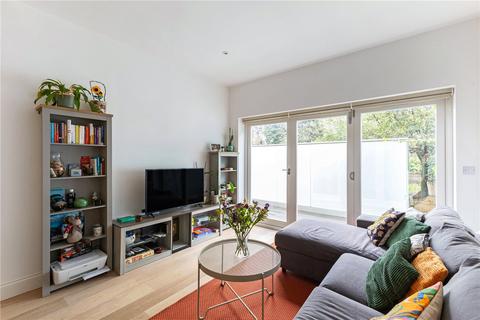 3 bedroom apartment to rent, Victoria Rise,, London, SW4