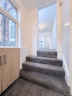 2 bedroom flat to rent, Seaview Road, Wallasey, Wirral