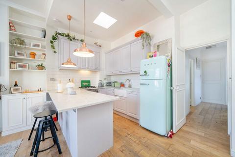 2 bedroom flat for sale, Broadhurst Gardens, London NW6