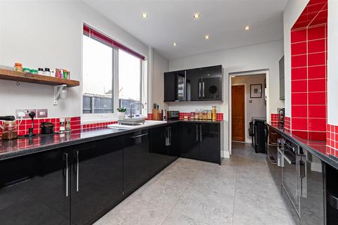 undefined, Kings Road, Bedford MK45