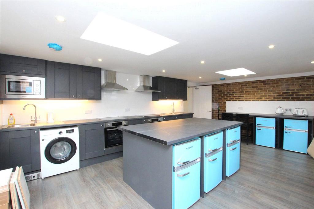 Communal Kitchen