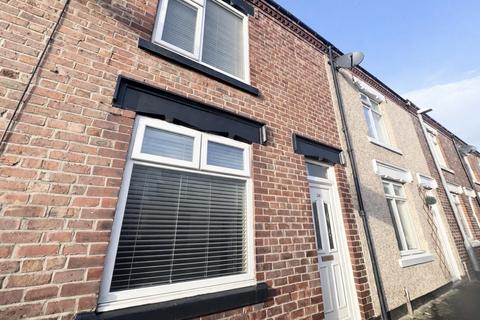 2 bedroom terraced house to rent, Cartmell Terrace, Darlington
