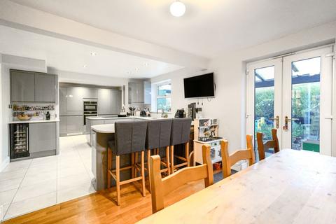 4 bedroom semi-detached house for sale, Darnford Close, Hall Green