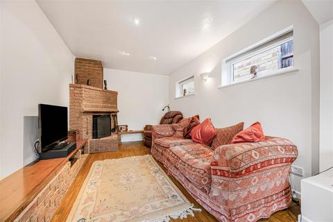undefined, Jordan Close, Caversham, Reading