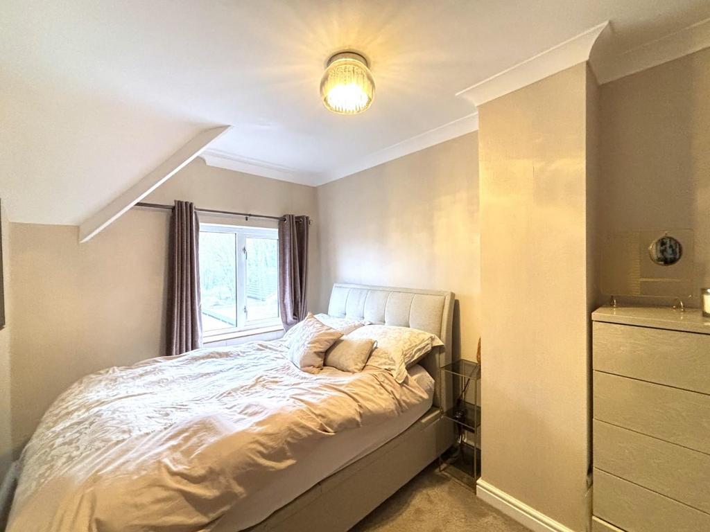 Bedroom 2.jpeg