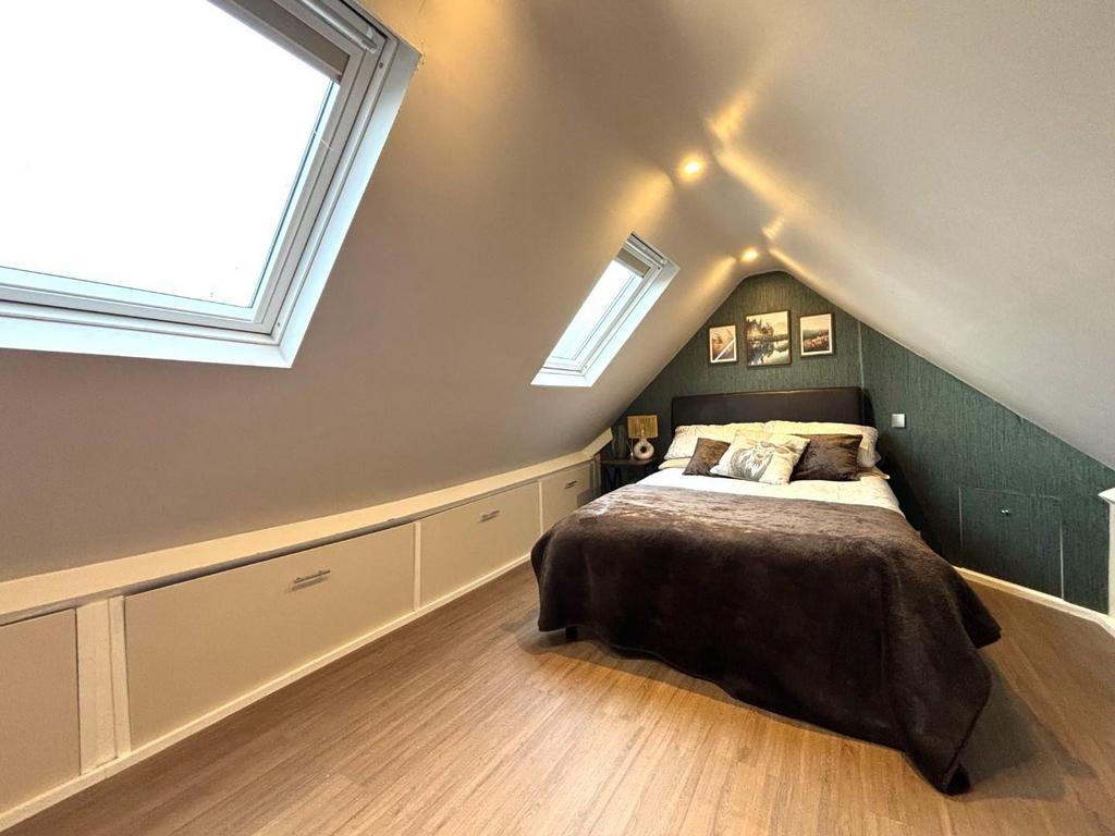 Loft room.jpeg
