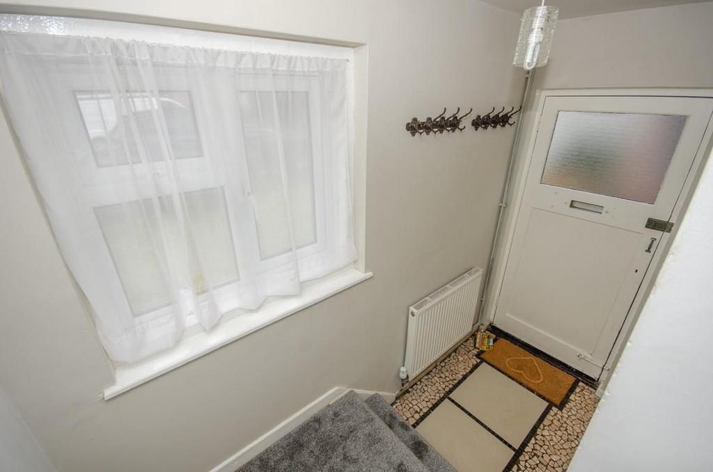 Entrance hall.jpg