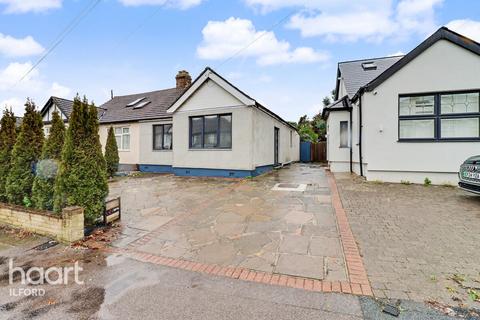 2 bedroom semi-detached bungalow for sale, Aldborough Road South, Ilford
