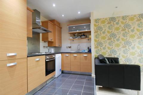 2 bedroom apartment for sale, Olympian Court, Hull Road