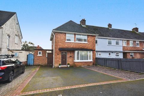 3 bedroom end of terrace house for sale, 22 Masefield Road, Penarth, CF64 2SD