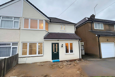 undefined, Aldborough Spur, Slough, Berkshire, SL1