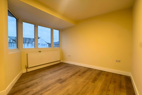 undefined, Aldborough Spur, Slough, Berkshire, SL1