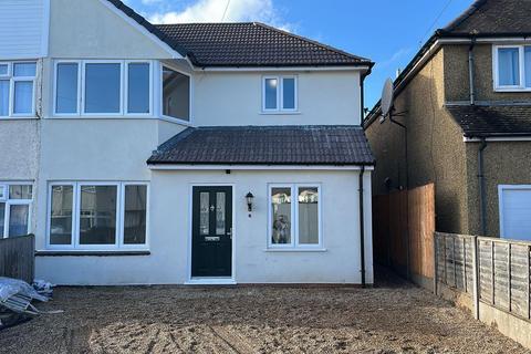 undefined, Aldborough Spur, Slough, Berkshire, SL1