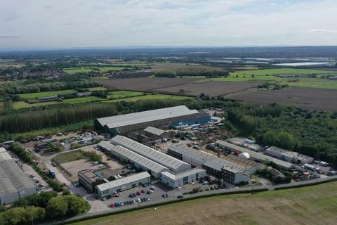 Warehouse to rent, Neills Rd St Helens WA9 4XG