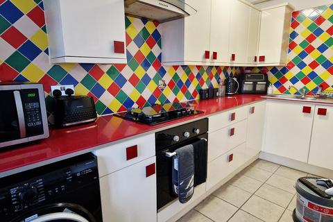 undefined, Essex Court, Gravesend DA11
