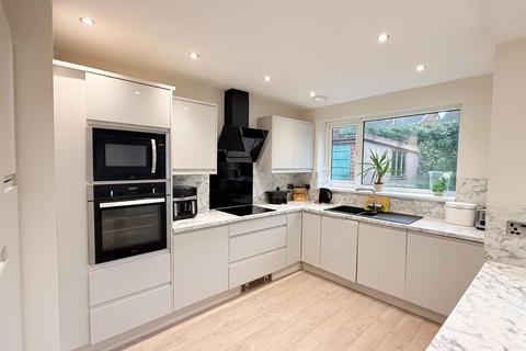 undefined, Brisbane Close, Bramhall