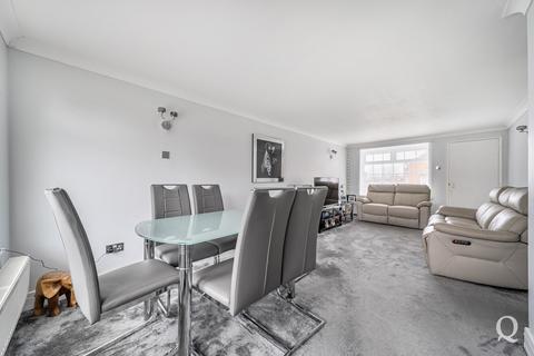 3 bedroom end of terrace house for sale, Puttney Drive, Kemsley, Sittingbourne, Kent, ME10
