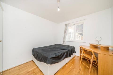 2 bedroom flat for sale, Caravel Close, Isle of Dogs, London, E14