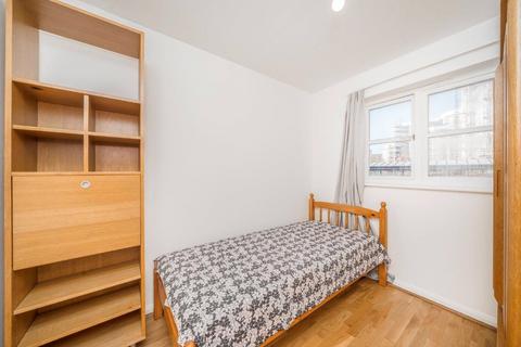 2 bedroom flat for sale, Caravel Close, Isle of Dogs, London, E14