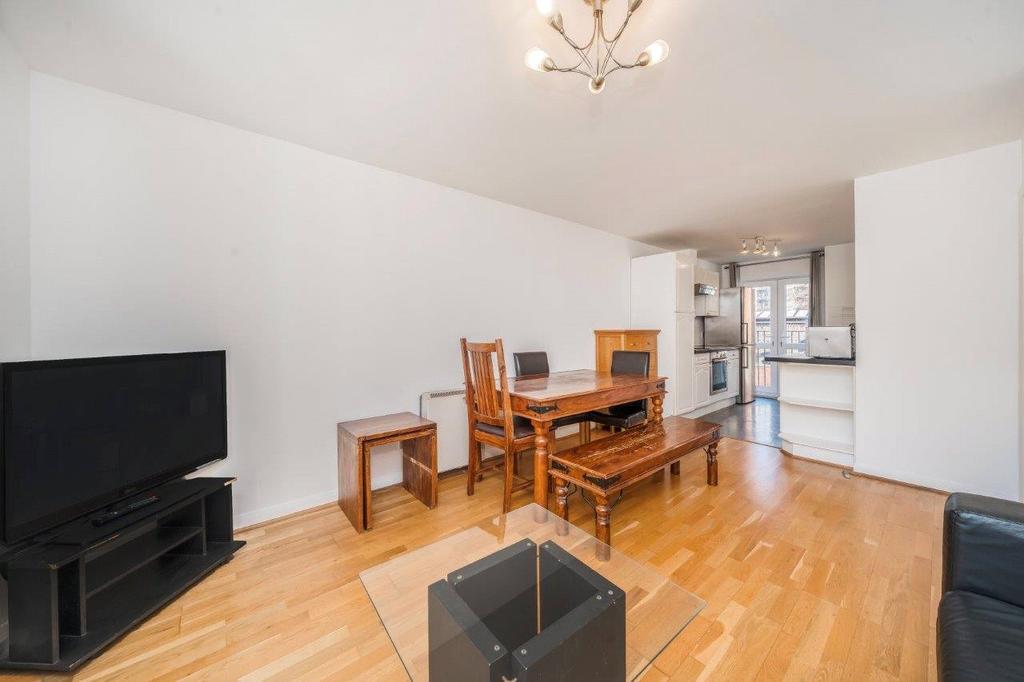 Living Room/Kitchen