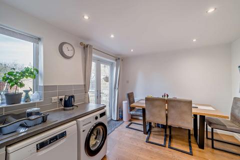 4 bedroom semi-detached house for sale, Perrinsfield, Lechlade, Gloucestershire, GL7
