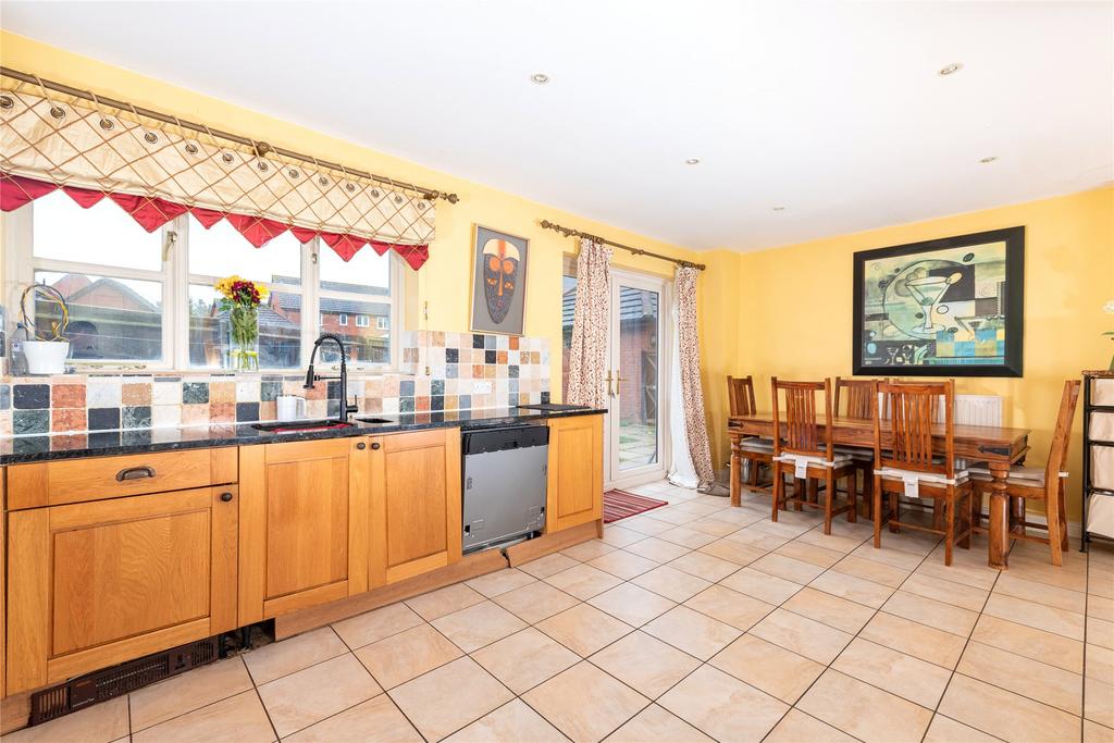Kitchen/Breakfast