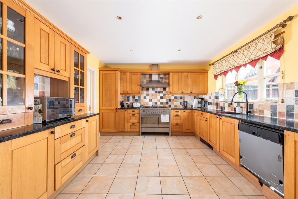 Kitchen/Breakfast