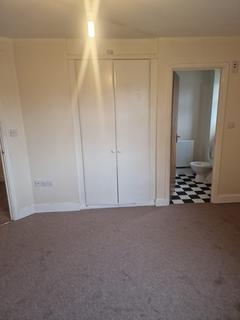 2 bedroom flat to rent, Thamesmead, SE28