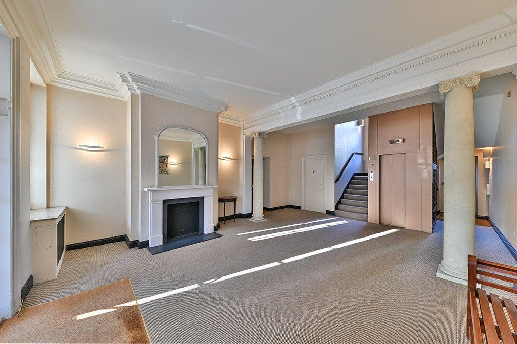 Grand Hall + Lift