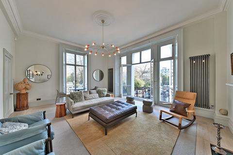 undefined, Onslow Square, London SW7