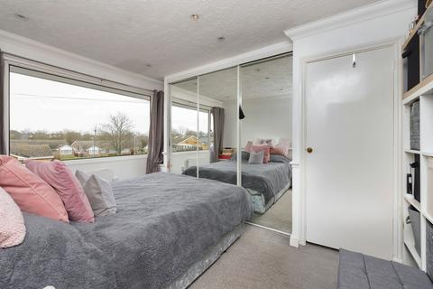 3 bedroom terraced house for sale, Highgate Road, Whitstable, Kent