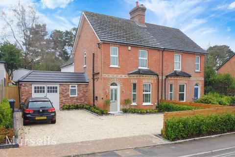 undefined, Dunyeats Road, Broadstone BH18