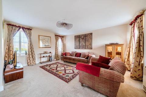3 bedroom maisonette for sale, St. Georges Court, Trowbridge BA14