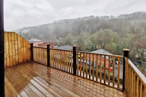 2 bedroom semi-detached house to rent, Snatchwood Road, Abersychan, Pontypool