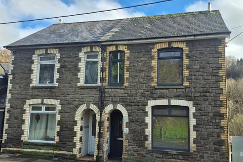 2 bedroom semi-detached house to rent, Snatchwood Road, Abersychan, Pontypool