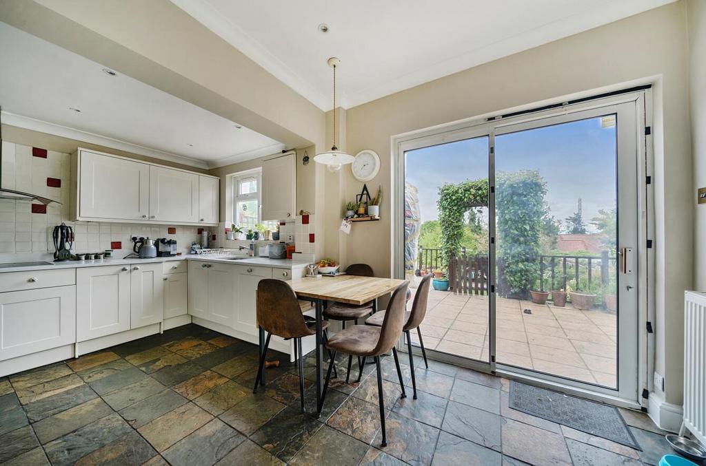 Davidson Frost-Wellings, DFW, Woodhill Crescent, K