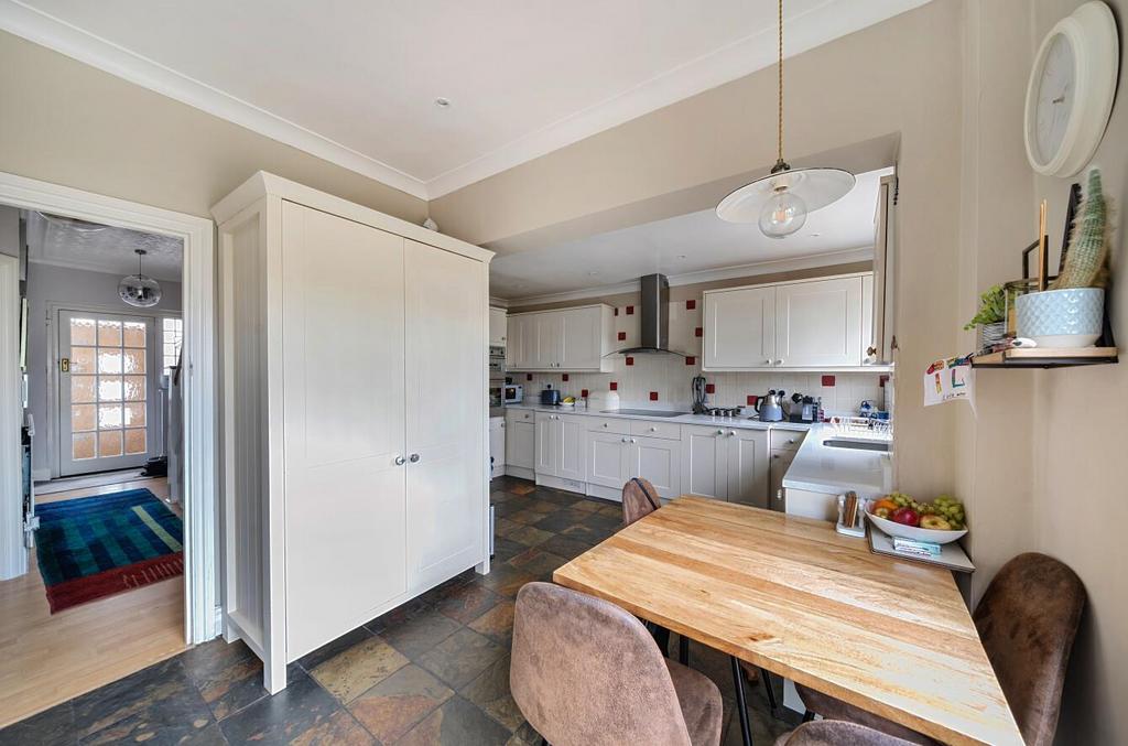 Davidson Frost-Wellings, DFW, Woodhill Crescent, K