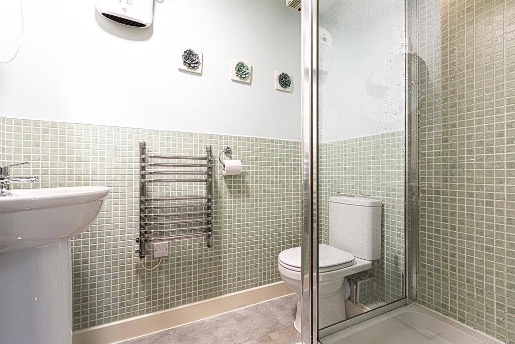 En suite shower room