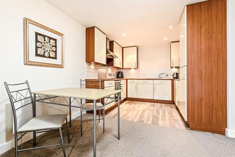 2 bedroom flat for sale, The Laurels, Leicester