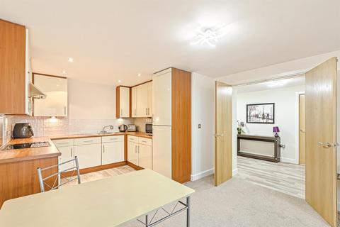2 bedroom flat for sale, The Laurels, Leicester