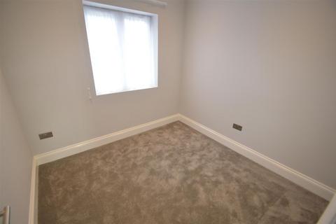 undefined, Flempton Rad, London, E10