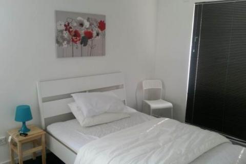 2 bedroom flat to rent, Kendall Crescent, Oxford