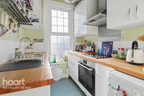 3 bedroom flat for sale, Anerley Road, Westcliff-On-Sea