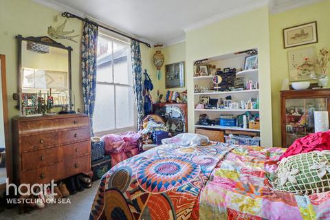 3 bedroom flat for sale, Anerley Road, Westcliff-On-Sea