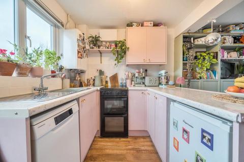 undefined, Lincoln Place,  Thame,  Oxfordshire,  OX9